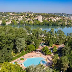Du Pont D'avignon Campingplatz